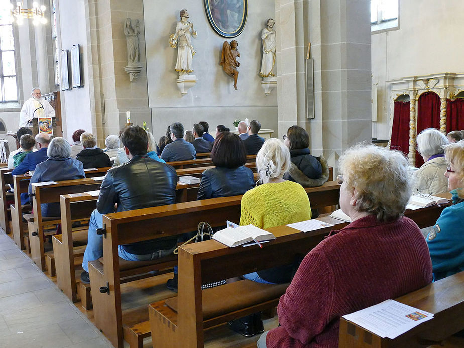 Dankgottesdienst der Kommunionkinder (Foto: Karl-Franz Thiede)